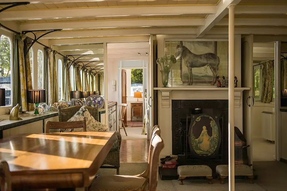 [À RÉDIGER] Oxford Houseboat — view 1