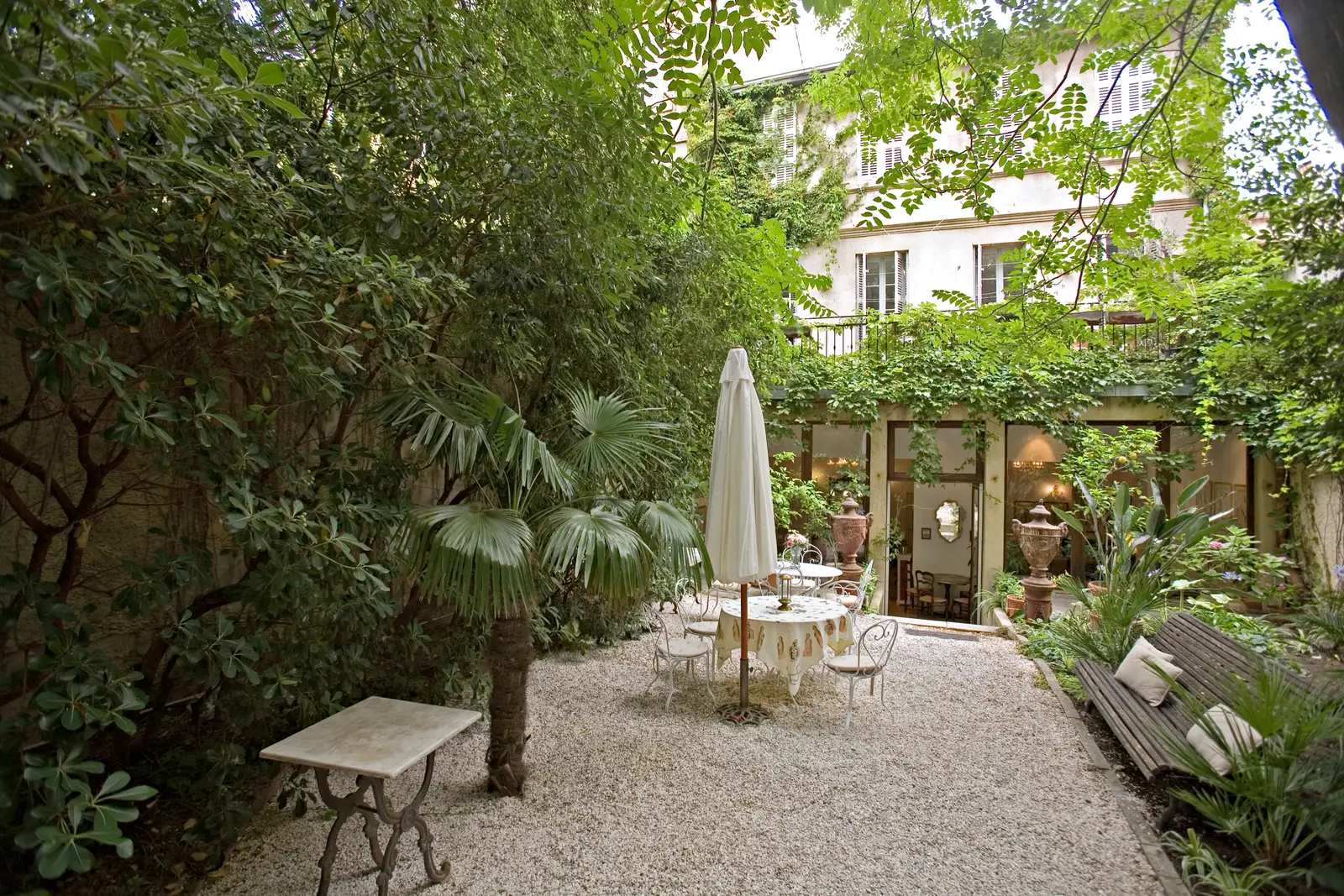 [À RÉDIGER] L'Hôtel Particulier — view 1