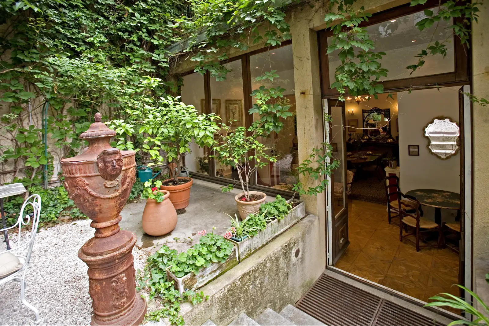 [À RÉDIGER] L'Hôtel Particulier — view 2